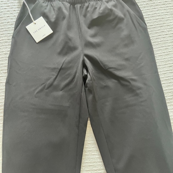 Aritzia, The Group, Weekender Pant - Black, Size small - Picture 2 of 3